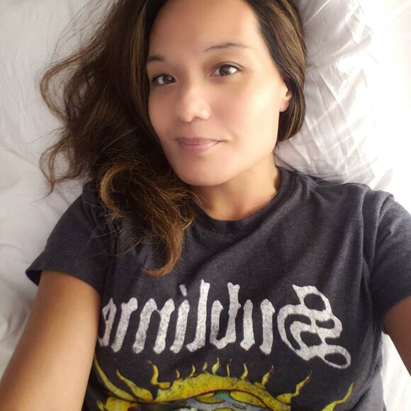 Meet your Posher, Mary (& Family) of Original Angel Jewelry - Picture 2 of 11